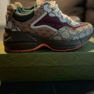Women’s GG Rhyton sneaker Size 37.5